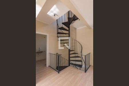 Escada de casa à venda com 2 quartos, 150m² em Jardim Carlos Lourenço, Campinas
