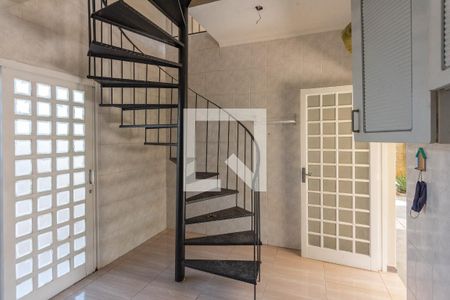 Casa à venda com 150m², 2 quartos e 2 vagas Casa à venda com 150m², 2 quartos e 2 vagasLavanderia