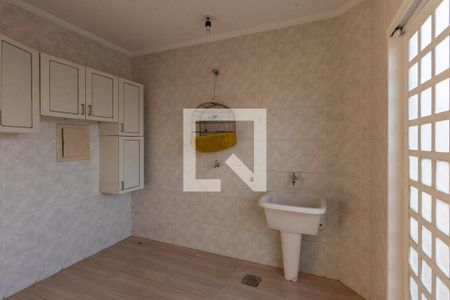 Casa à venda com 150m², 2 quartos e 2 vagas Casa à venda com 150m², 2 quartos e 2 vagasLavanderia