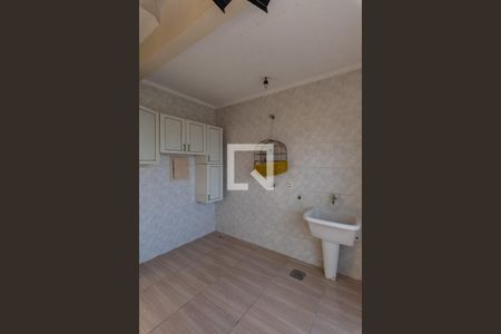Casa à venda com 150m², 2 quartos e 2 vagas Casa à venda com 150m², 2 quartos e 2 vagasLavanderia