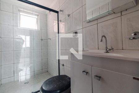 Banheiro de apartamento para alugar com 2 quartos, 55m² em Jardim Ângela (zona Leste), São Paulo