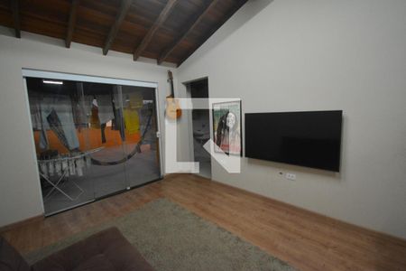 Casa à venda com 200m², 2 quartos e 2 vagas Casa à venda com 200m², 2 quartos e 2 vagasSala 3