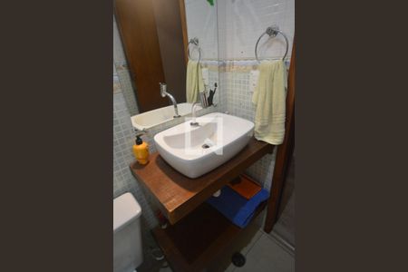 Casa à venda com 200m², 2 quartos e 2 vagas Casa à venda com 200m², 2 quartos e 2 vagasBanheiro da Suíte 1