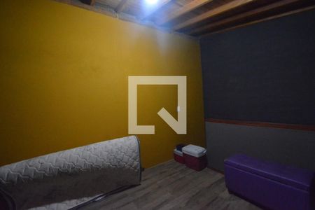 Casa à venda com 200m², 2 quartos e 2 vagas Casa à venda com 200m², 2 quartos e 2 vagasQuarto de serviço