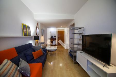 Sala - 2 ambientes de apartamento para alugar com 1 quarto, 60m² em Barra da Tijuca, Rio de Janeiro