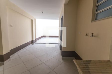 Casa para alugar com 100m², 2 quartos e 3 vagas Casa para alugar com 100m², 2 quartos e 3 vagasÁrea de serviço