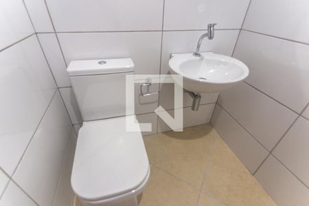 Casa para alugar com 100m², 2 quartos e 3 vagas Casa para alugar com 100m², 2 quartos e 3 vagasPia e vaso
