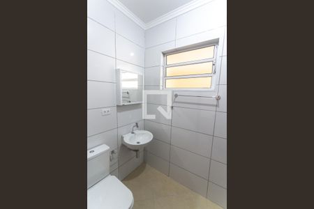 Casa para alugar com 100m², 2 quartos e 3 vagas Casa para alugar com 100m², 2 quartos e 3 vagasBanheiro