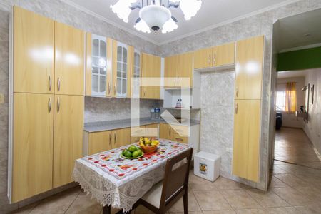 Casa para alugar com 210m², 3 quartos e 2 vagasCozinha