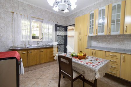 Casa para alugar com 210m², 3 quartos e 2 vagasCozinha