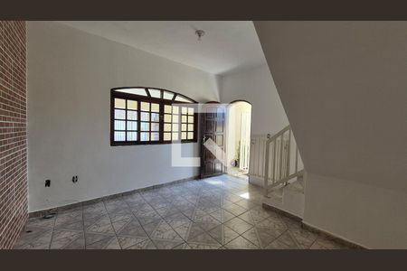 Casa para alugar com 3 quartos, 142m² em Vila Palmares, Santo André