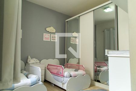 Casa à venda com 160m², 3 quartos e 2 vagas Casa à venda com 160m², 3 quartos e 2 vagasSuíte