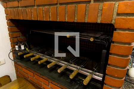 Casa à venda com 160m², 3 quartos e 2 vagas Casa à venda com 160m², 3 quartos e 2 vagasÁrea da Churrasqueira e Serviço - Detalhe