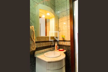 Casa à venda com 160m², 3 quartos e 2 vagas Casa à venda com 160m², 3 quartos e 2 vagasBanheiro da Suíte