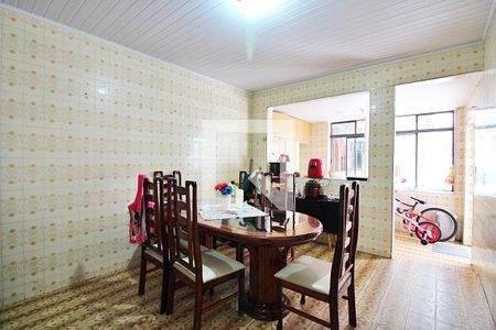 Casa à venda com 208m², 4 quartos e 6 vagasCozinha Casa 2