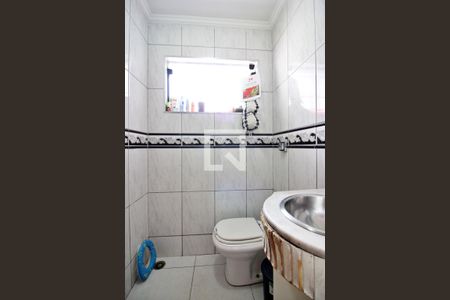 Casa à venda com 208m², 4 quartos e 6 vagasBanheiro Social 2