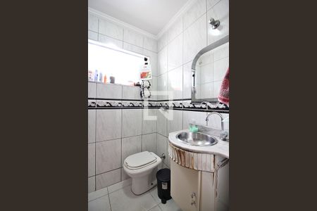 Casa à venda com 208m², 4 quartos e 6 vagasBanheiro Social 2