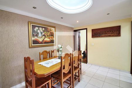 Casa à venda com 208m², 4 quartos e 6 vagasSala de Jantar