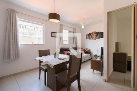 Sala de casa para alugar com 2 quartos, 69m² em Vila Dom Pedro Ii, São Paulo