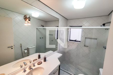 Apartamento à venda com 250m², 3 quartos e 4 vagasBanheiro Suíte 3