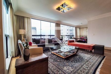 Apartamento à venda com 250m², 3 quartos e 4 vagasSala