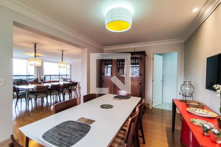 Apartamento à venda com 250m², 3 quartos e 4 vagasSala de Almoço