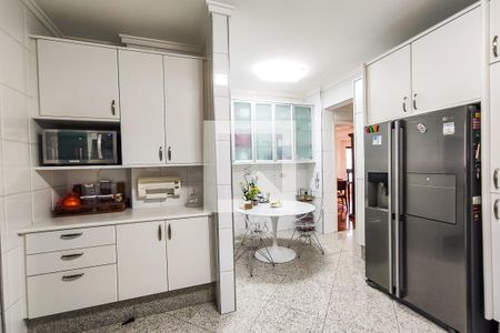 Apartamento à venda com 250m², 3 quartos e 4 vagasCozinha