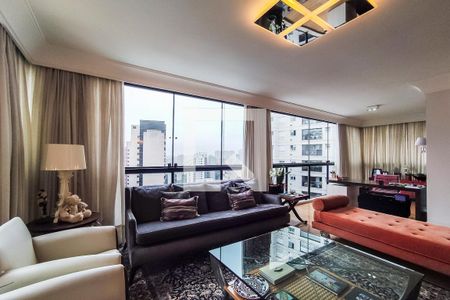 Apartamento à venda com 250m², 3 quartos e 4 vagasSala