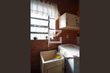 Casa à venda com 143m², 3 quartos e 1 vagaÁrea de Serviço