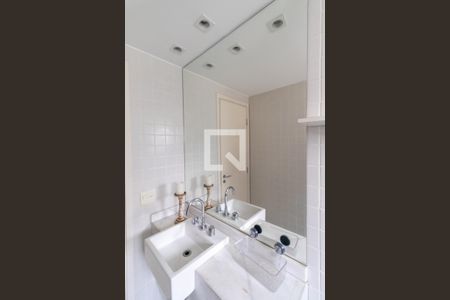 Apartamento à venda com 55m², 1 quarto e 2 vagas Apartamento à venda com 55m², 1 quarto e 2 vagasBanheiro da suíte