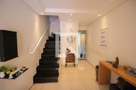 Sala de casa de condomínio para alugar com 2 quartos, 66m² em Parada Xv de Novembro, São Paulo