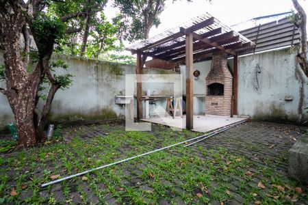 Casa à venda com 607m², 4 quartos e 8 vagasQuintal e Churrasqueira