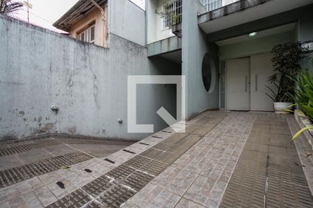 Casa à venda com 607m², 4 quartos e 8 vagasEntrada