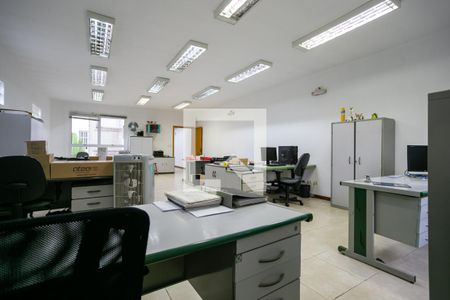 Casa à venda com 607m², 4 quartos e 8 vagasQuarto 2