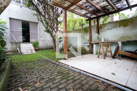 Casa à venda com 607m², 4 quartos e 8 vagasQuintal e Churrasqueira