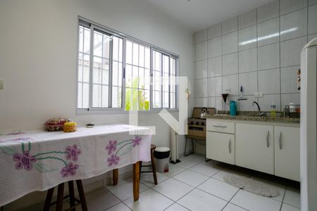 Casa à venda com 607m², 4 quartos e 8 vagasCozinha 2