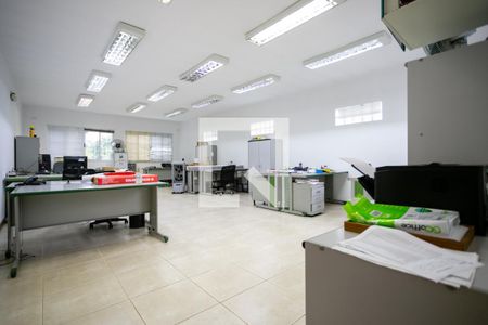 Casa à venda com 607m², 4 quartos e 8 vagasQuarto 2