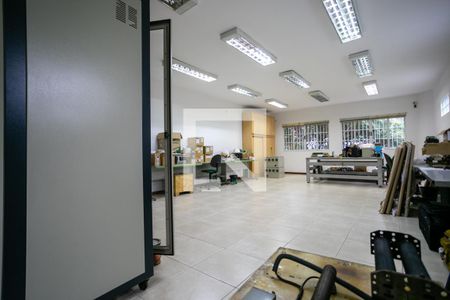 Casa à venda com 607m², 4 quartos e 8 vagasCozinha 1