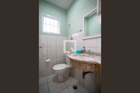 Casa à venda com 607m², 4 quartos e 8 vagasLavabo 5