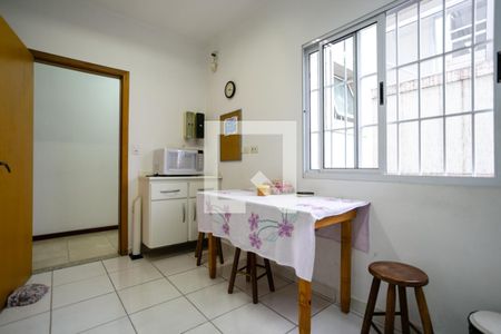 Casa à venda com 607m², 4 quartos e 8 vagasCozinha 2