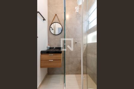 Banheiro  de kitnet/studio para alugar com 1 quarto, 14m² em Vila Medeiros, São Paulo