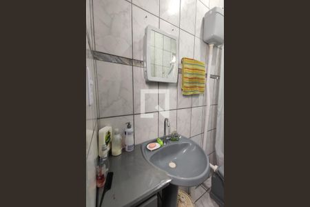 Casa à venda com 114m², 2 quartos e 1 vagaBanheiro 