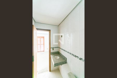 Banheiro do Quarto 1 de casa para alugar com 3 quartos, 150m² em Guarujá, Porto Alegre