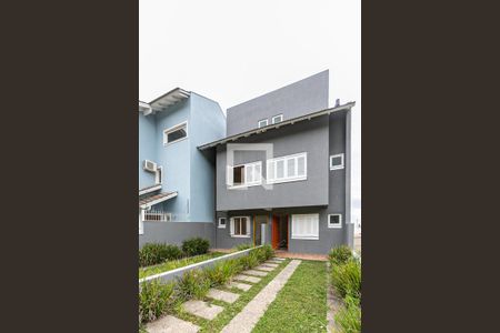 Casa à venda com 150m², 3 quartos e 2 vagasFachada