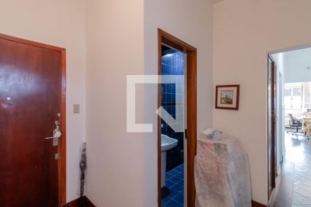 Corredor de apartamento à venda com 2 quartos, 100m² em Vila Mariana, São Paulo