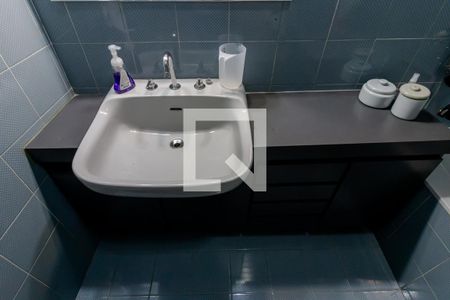 Apartamento à venda com 100m², 2 quartos e sem vagaBanheiro