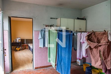 Casa à venda com 180m², 2 quartos e 3 vagasLavanderia