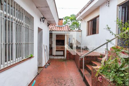 Casa à venda com 180m², 2 quartos e 3 vagasQuintal