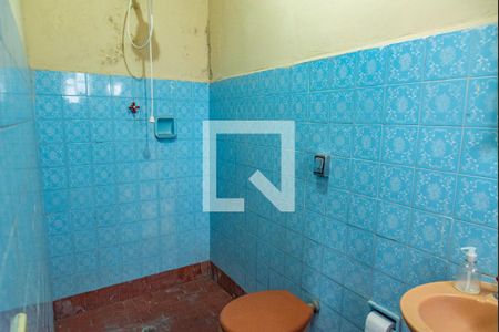 Casa à venda com 180m², 2 quartos e 3 vagasEdícula/banheiro