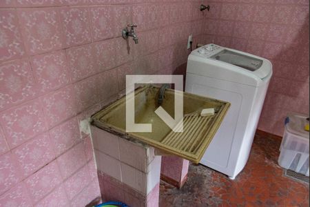 Casa à venda com 180m², 2 quartos e 3 vagasLavanderia